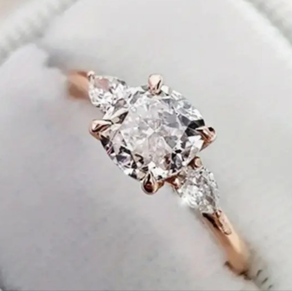 *nwt* Sz 7 Womens Silver Tone COCKTAIL PARTY ZIrcon Engagement Promise Ring - Picture 2 of 4